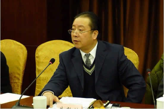 协会名誉理事长艾青春发言